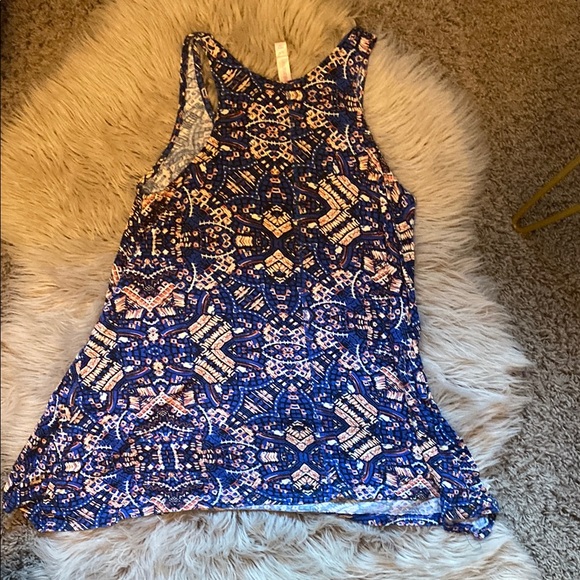 🎀 Blue Patterned Tank - Picture 3 of 3
